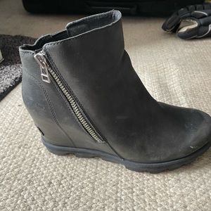 Sorel wedge boots